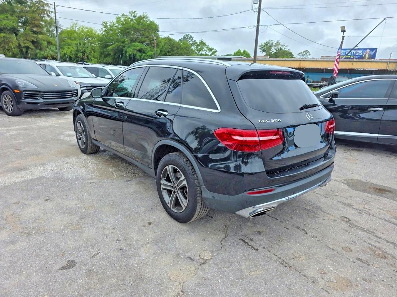 Mercedes-Benz GLC 300