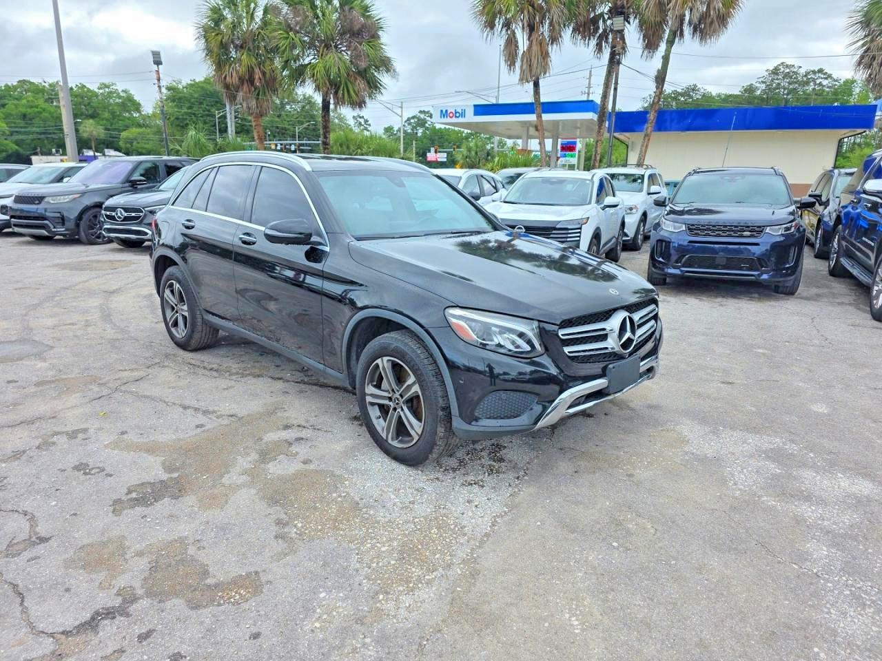 Salvage Mercedes-Benz GLC Image
