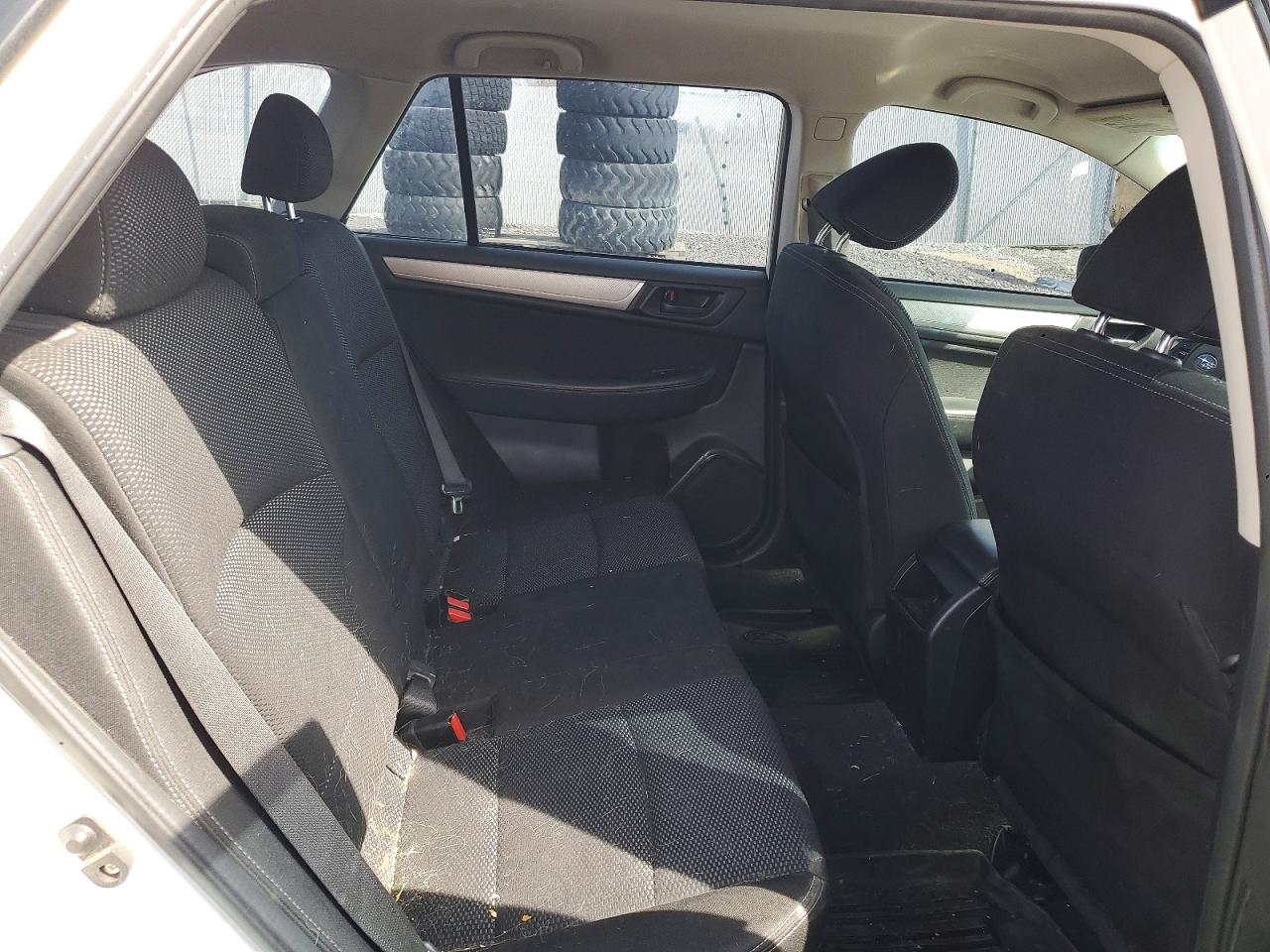 Subaru Outback 2.5i