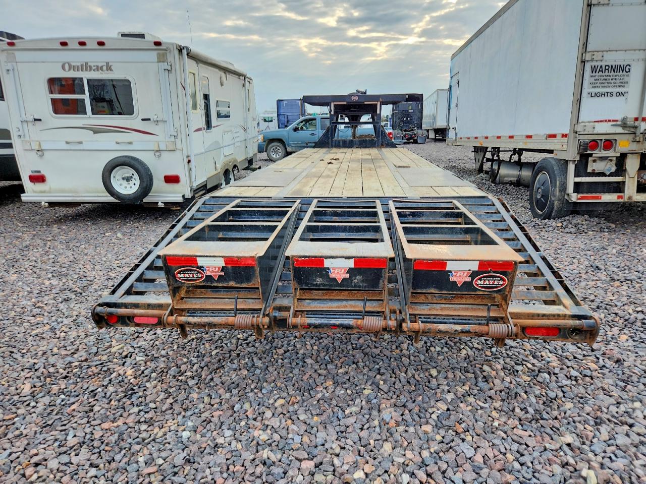 Pj Gooseneck Flatbed