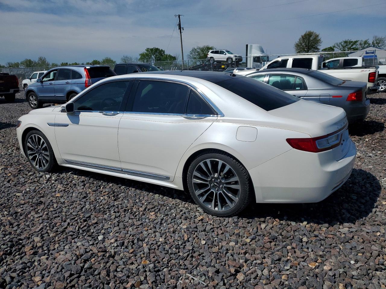 Lincoln Continental Select