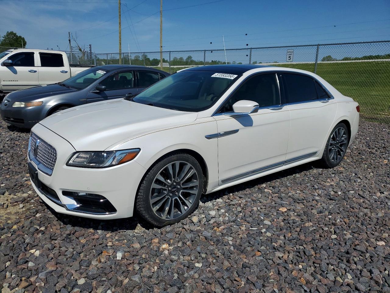 Salvage Lincoln Continental Image