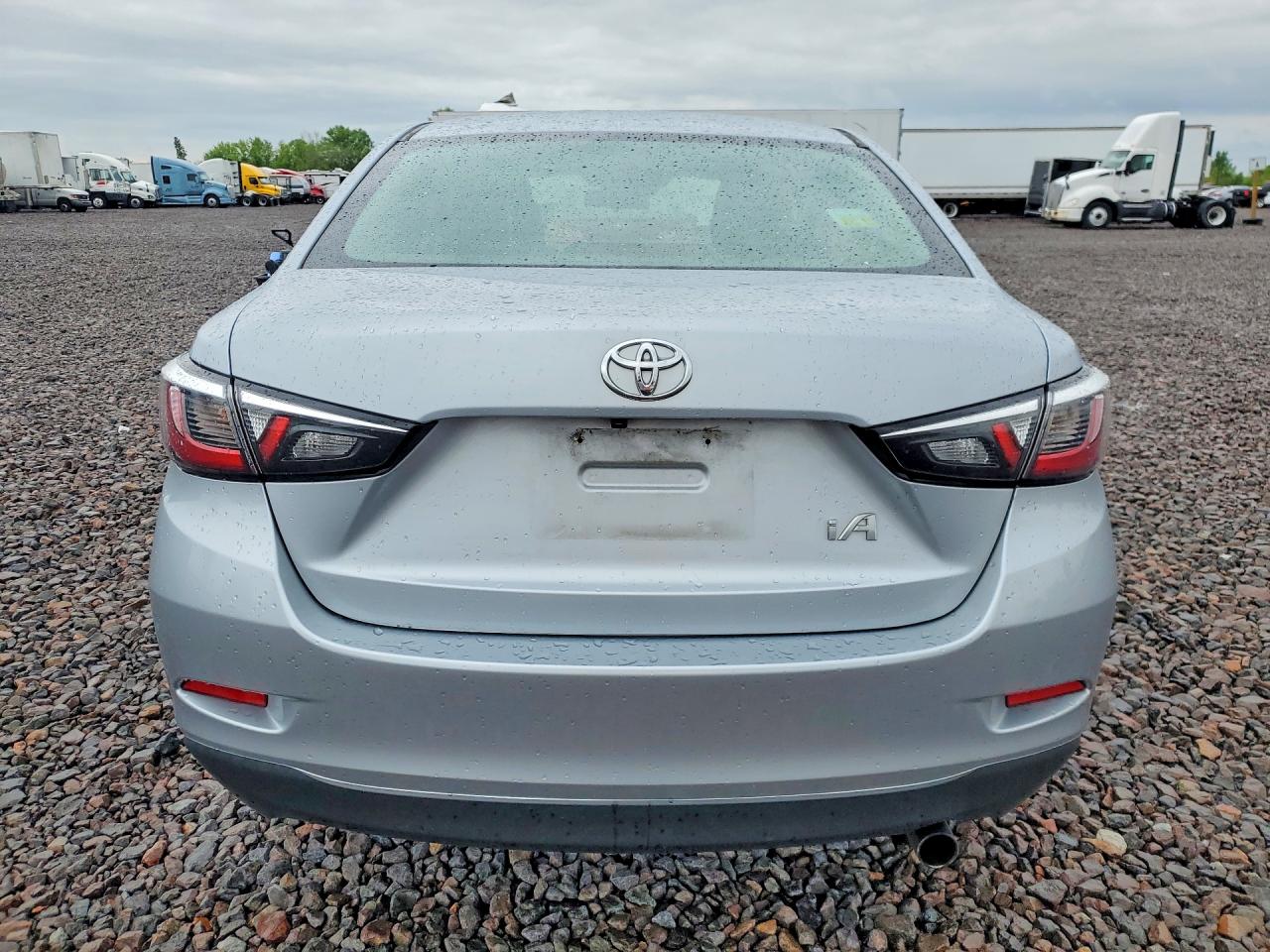 Toyota Yaris Base