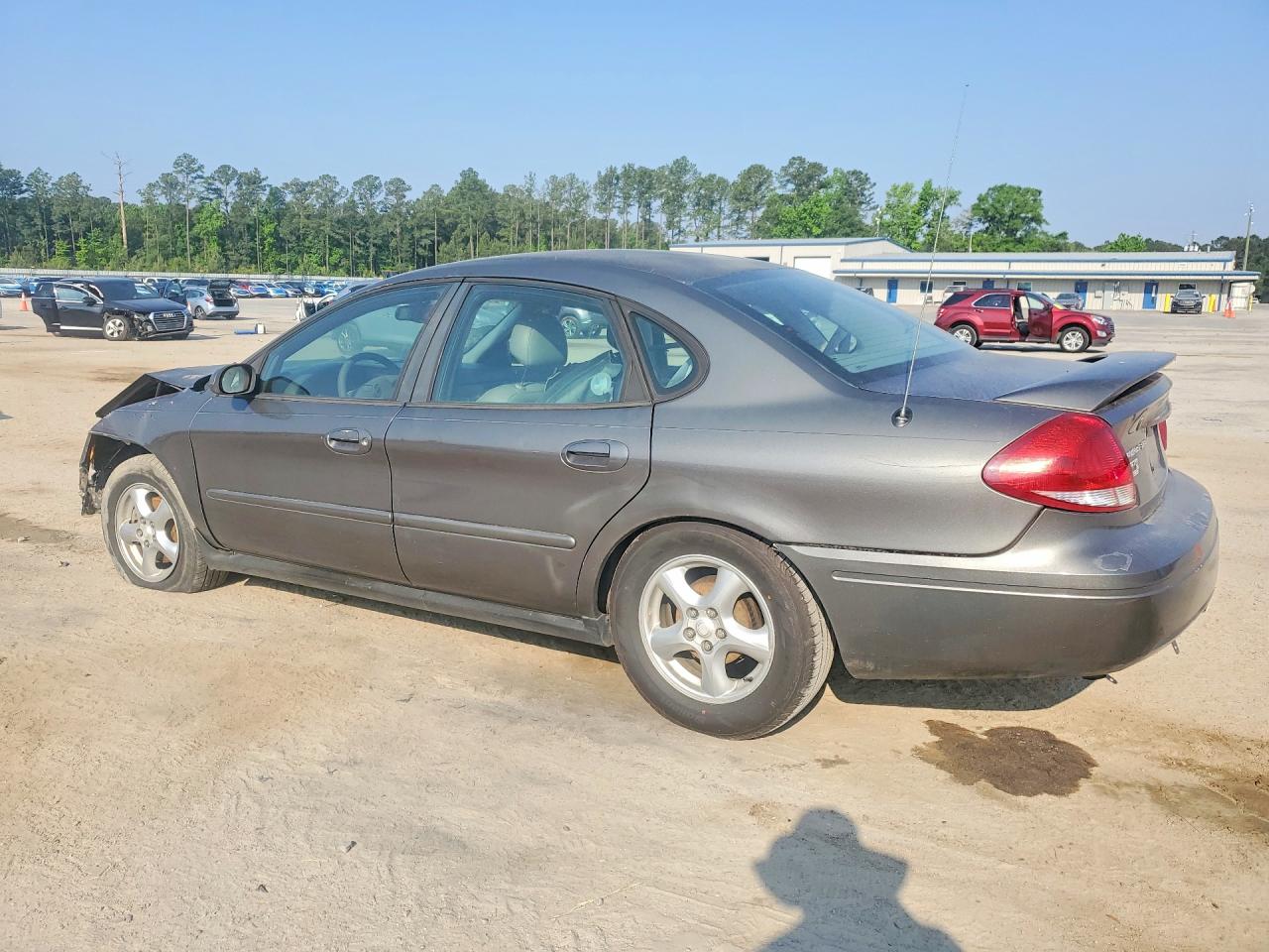 Ford Taurus