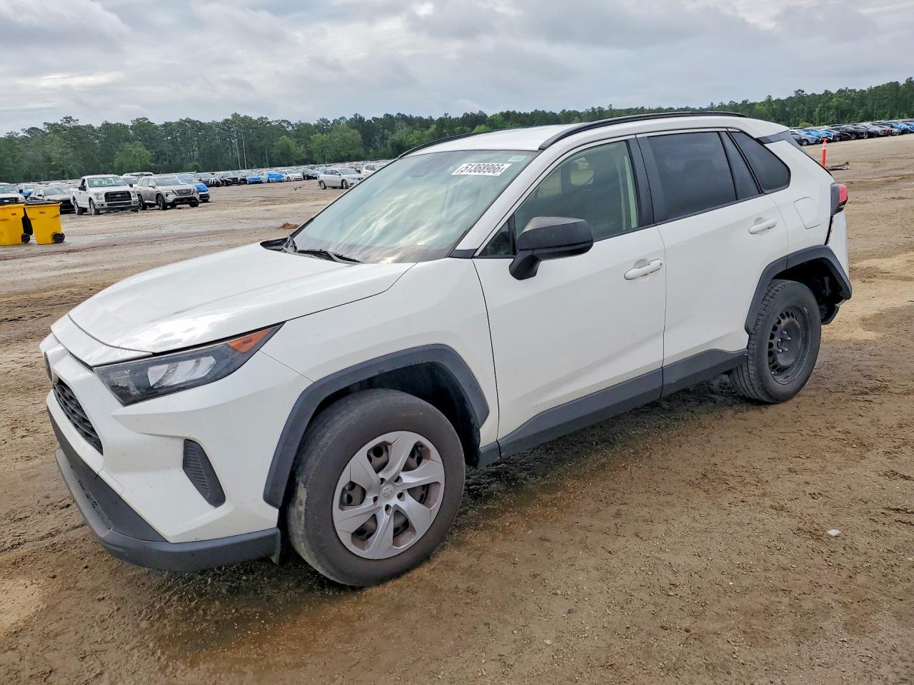Salvage Toyota RAV4 Image