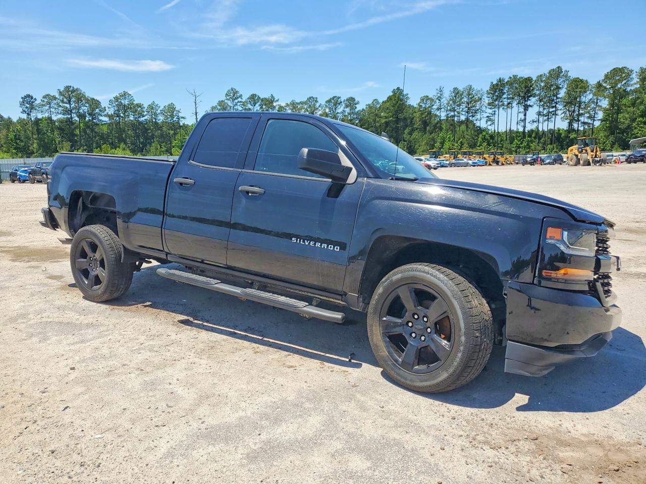 Chevrolet Silverado C1500