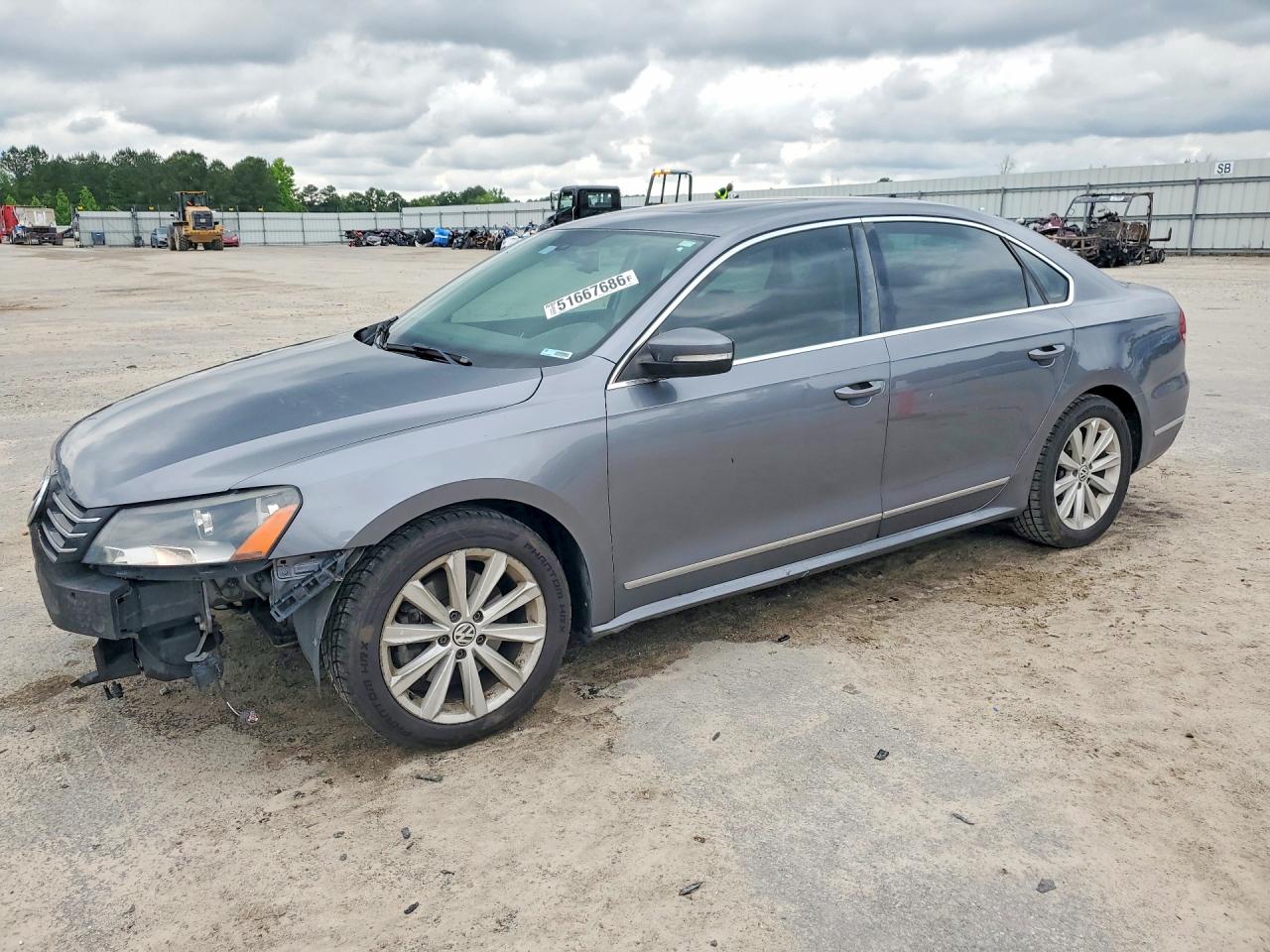 Salvage Volkswagen Passat Image