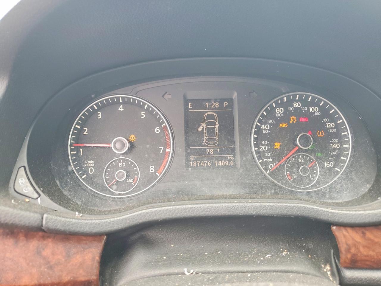 Volkswagen Passat Sel