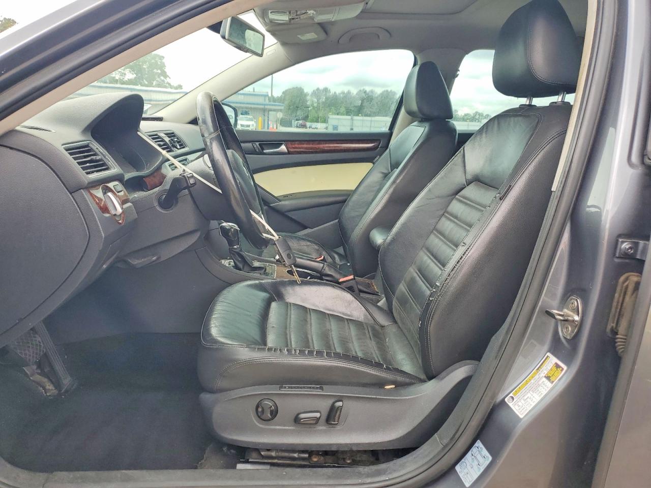 Volkswagen Passat Sel