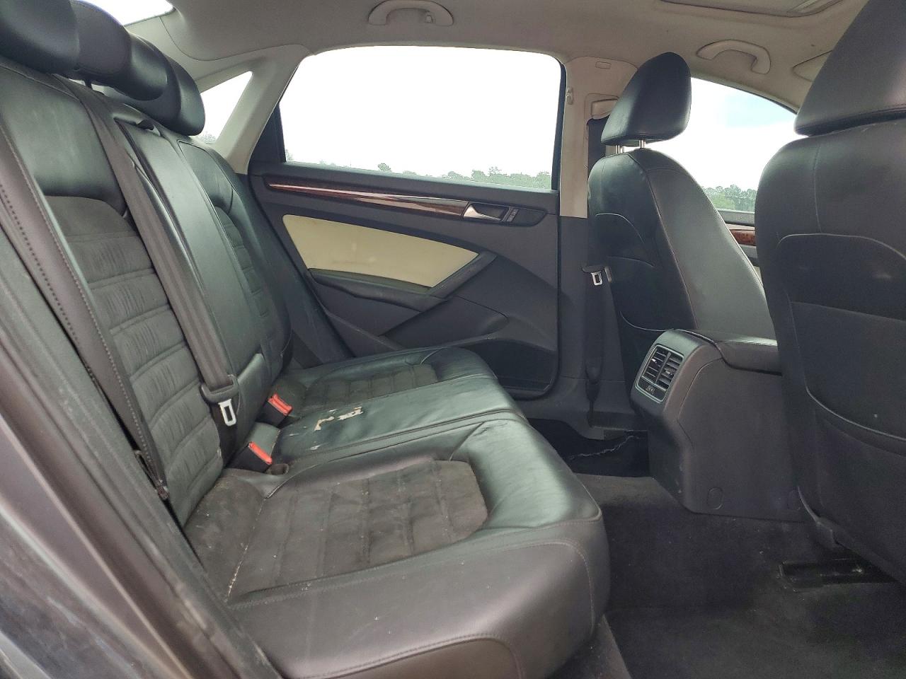 Volkswagen Passat Sel