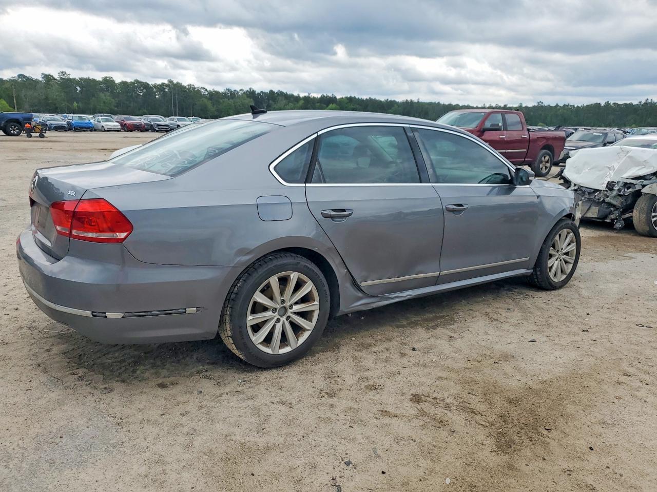 Volkswagen Passat Sel