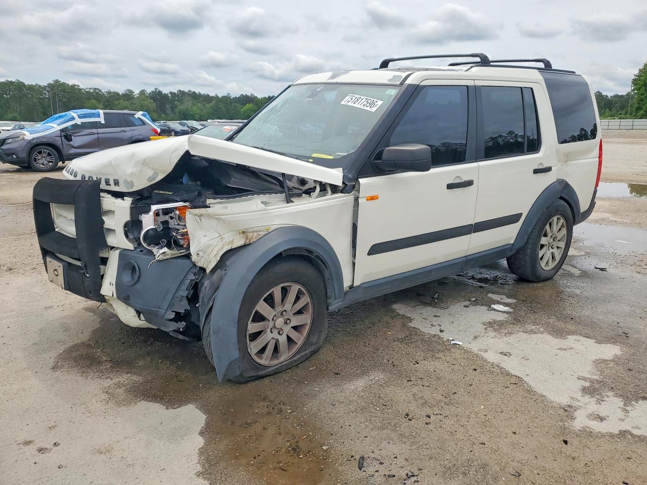 Salvage Land Rover LR3 Image