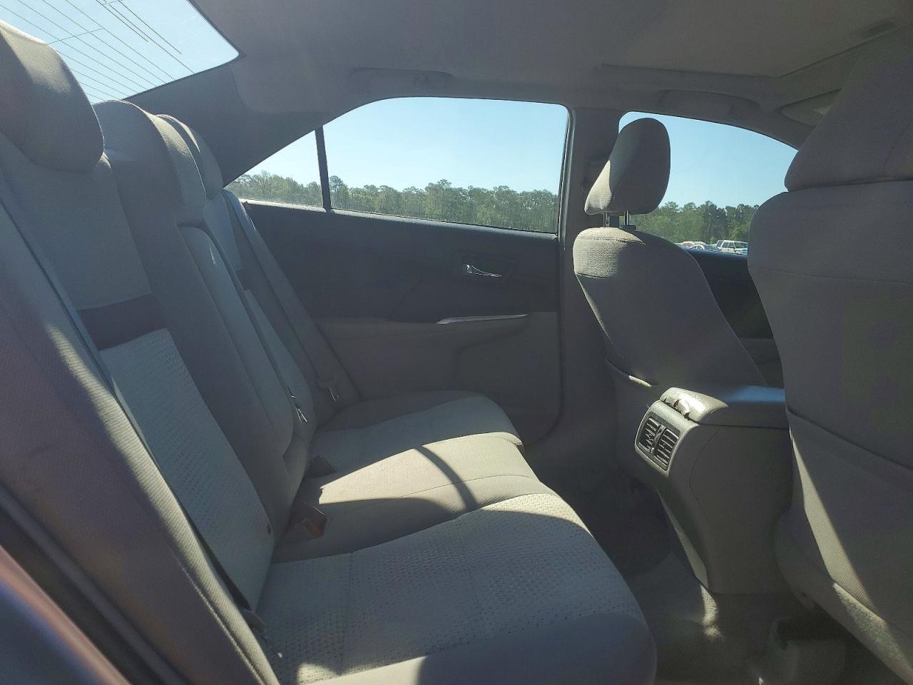 Toyota Camry Xle