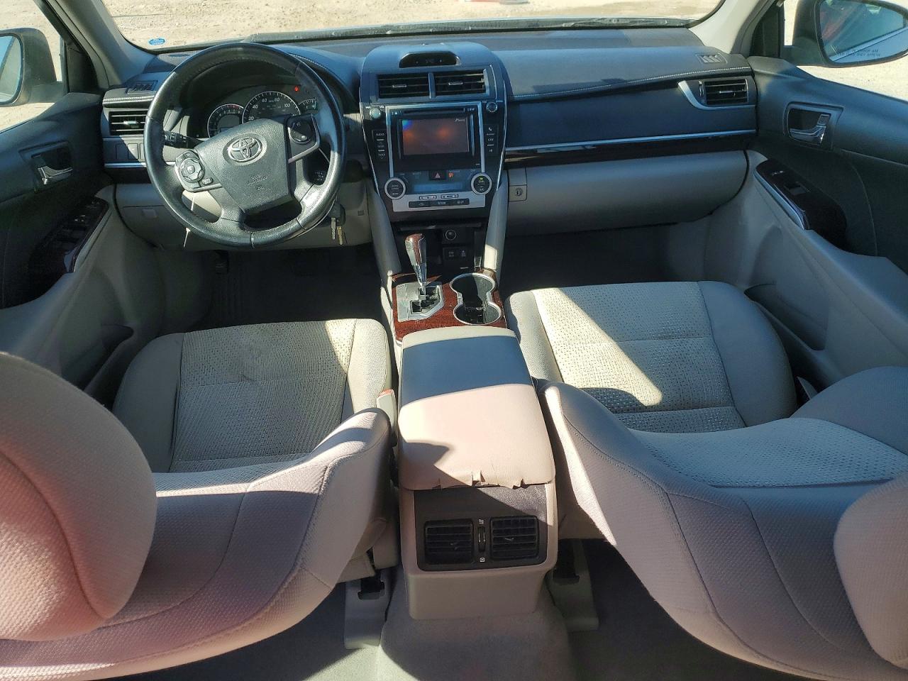 Toyota Camry Xle