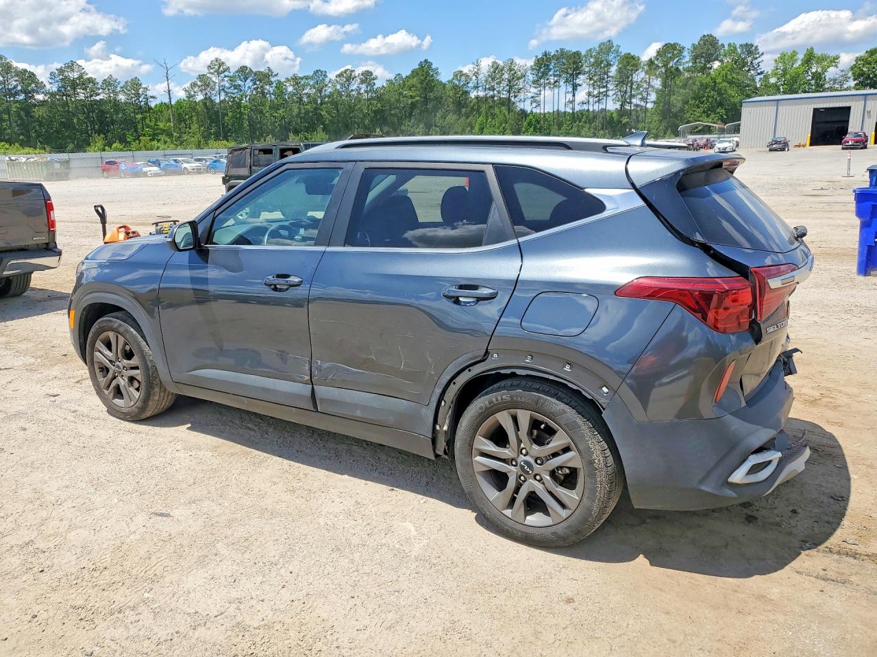 Kia Seltos S
