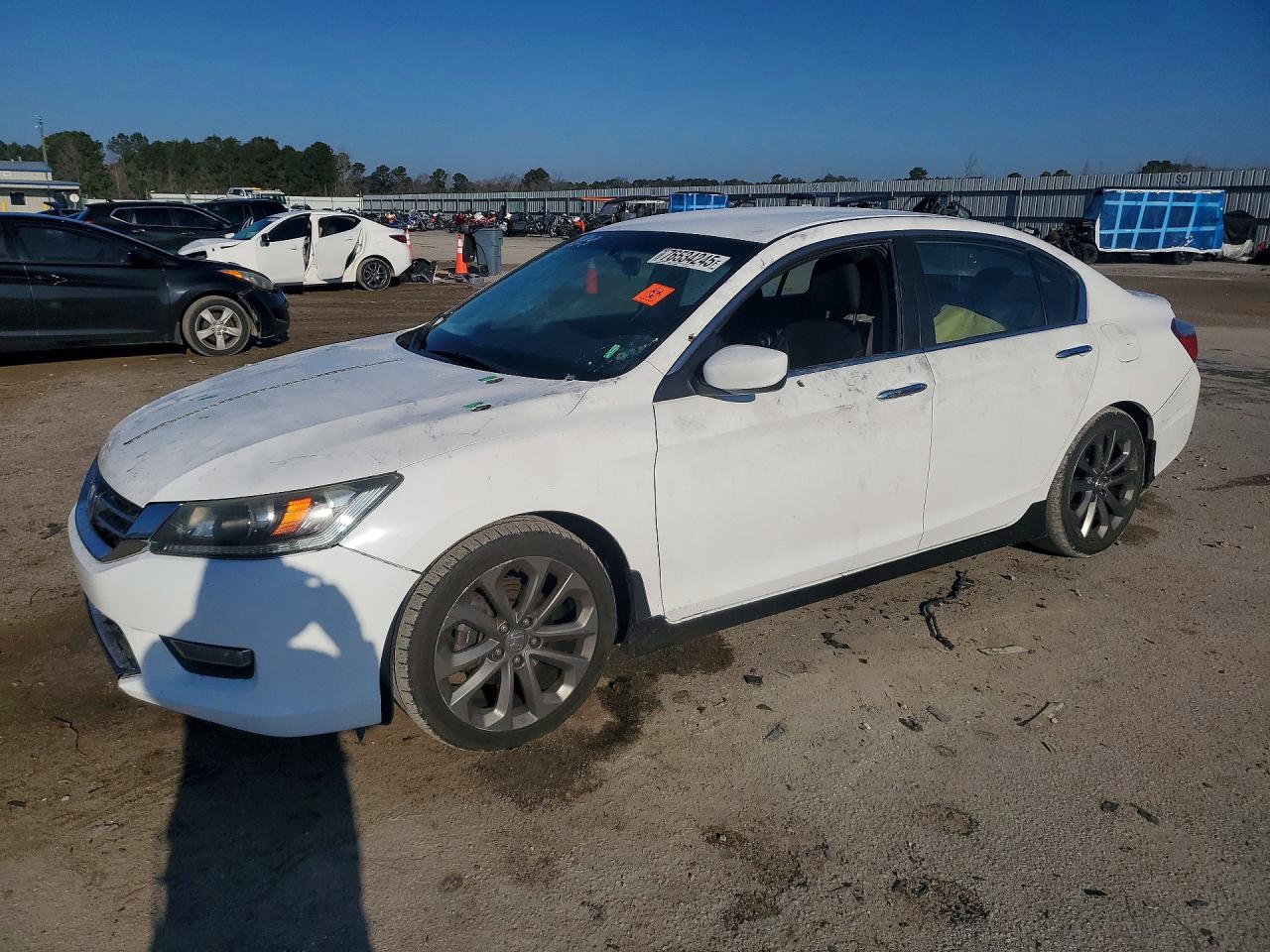 Salvage Honda Accord Image