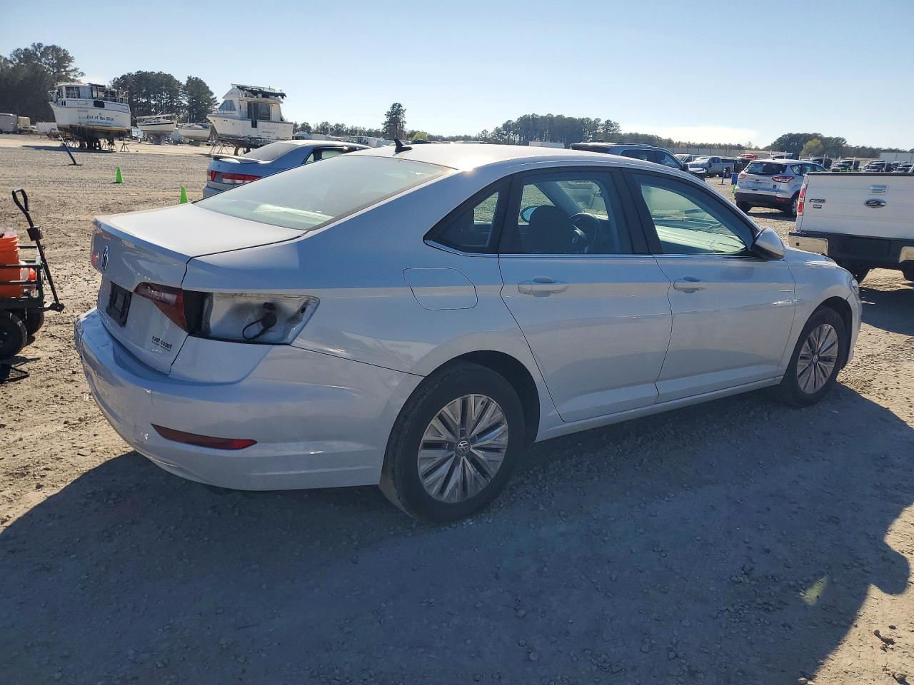 Volkswagen Jetta S