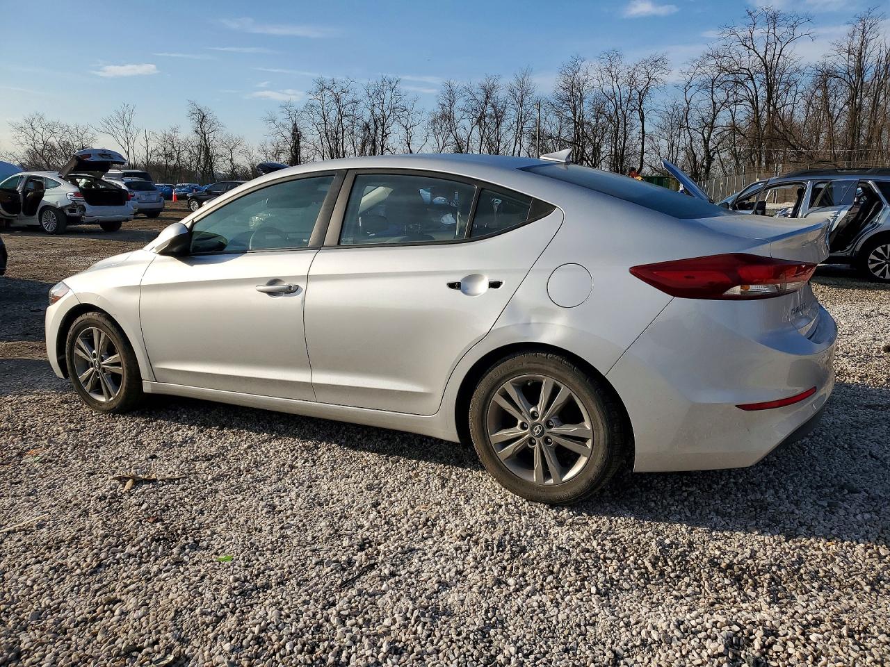 Hyundai ELANTRA Sel