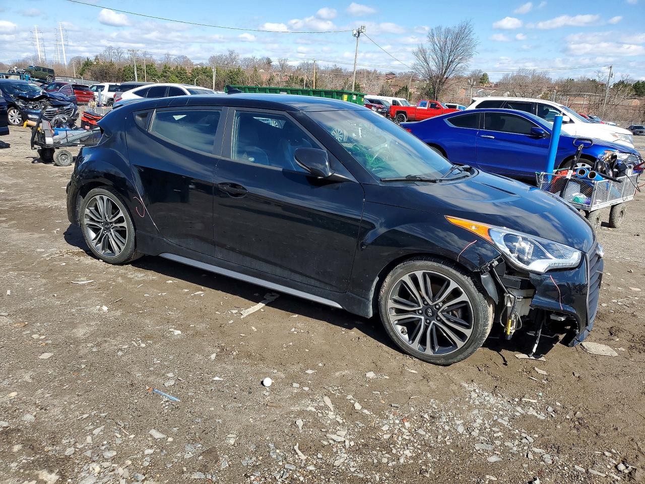 Hyundai VELOSTER Turbo