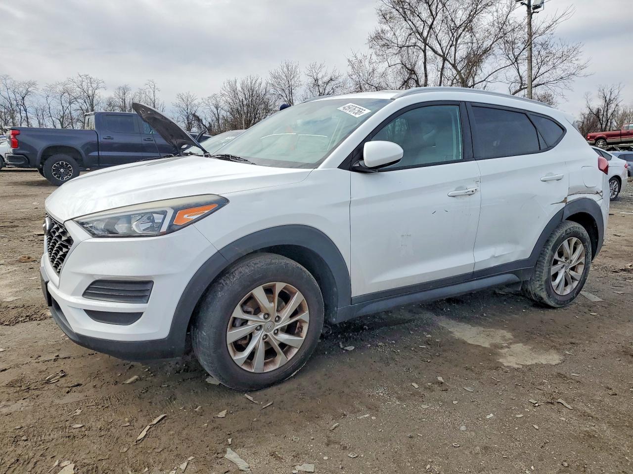Salvage Hyundai TUCSON Image