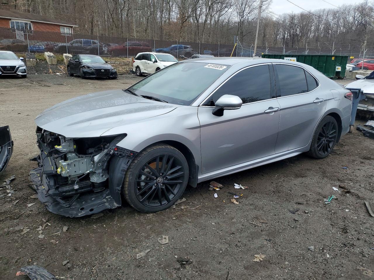 Salvage Toyota Camry Image