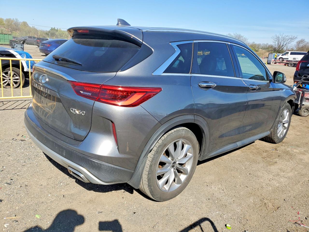 INFINITI Qx Luxe