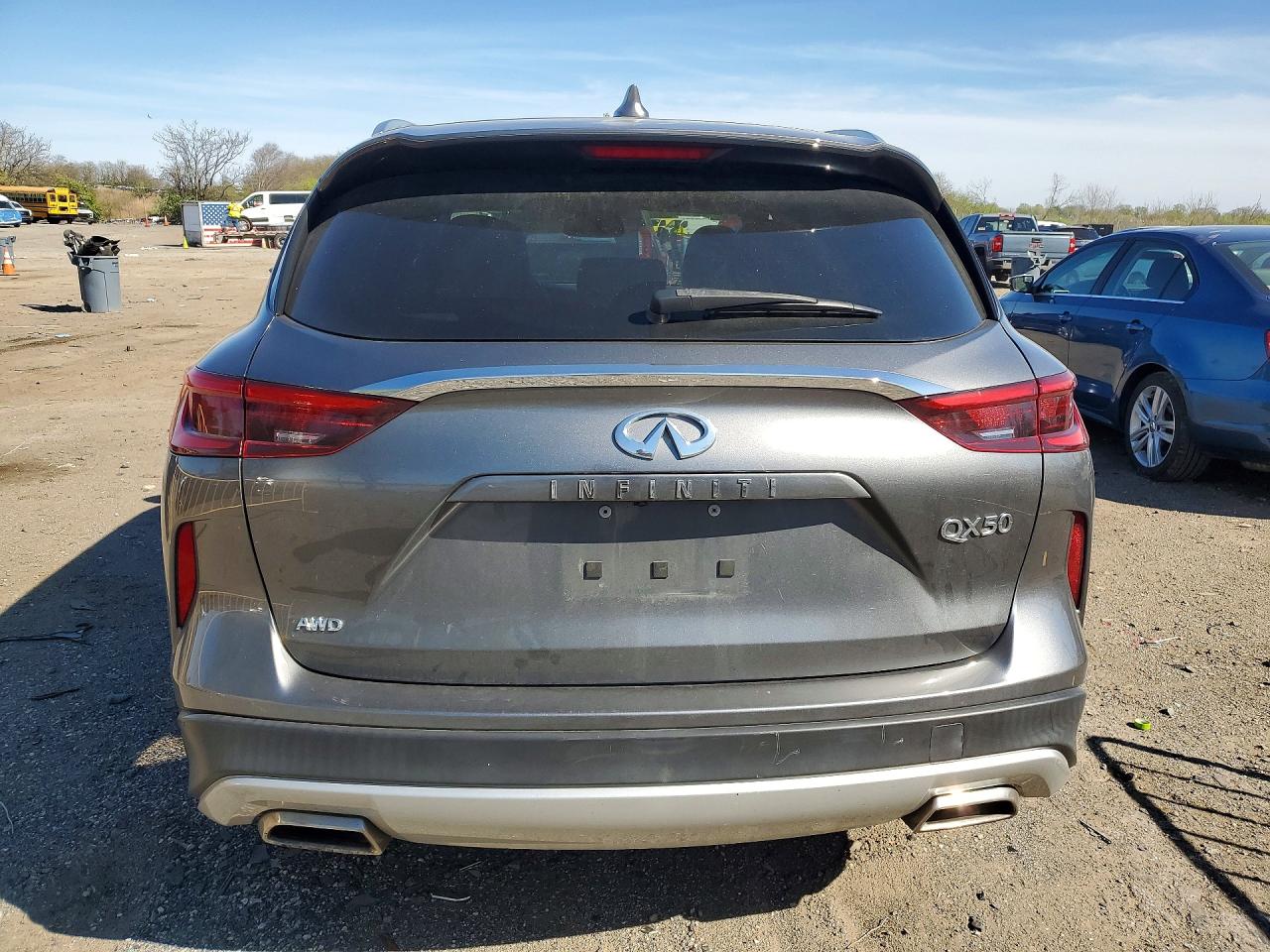 INFINITI Qx Luxe