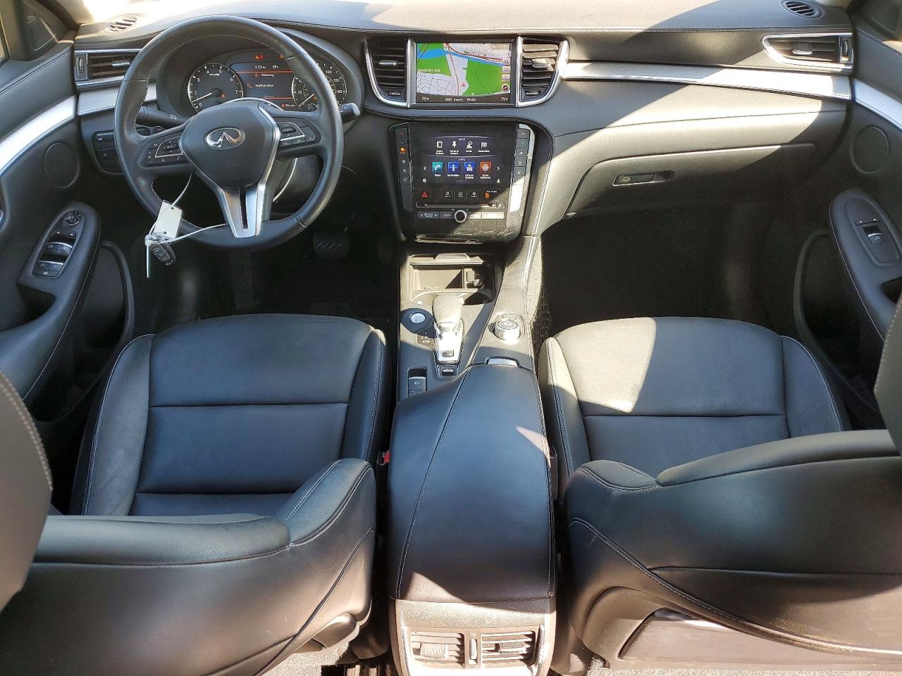 INFINITI Qx Luxe