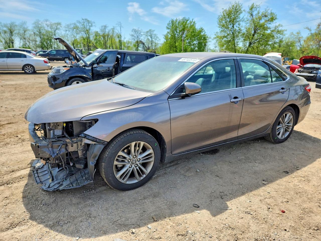 Salvage Toyota Camry Image