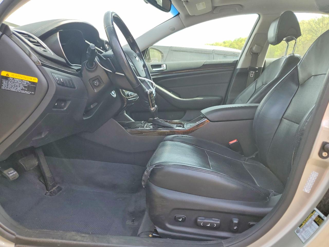 Kia Cadenza Premium