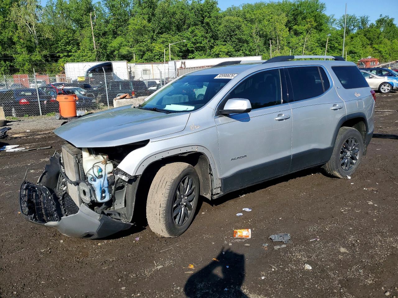 Salvage GMC Acadia Image