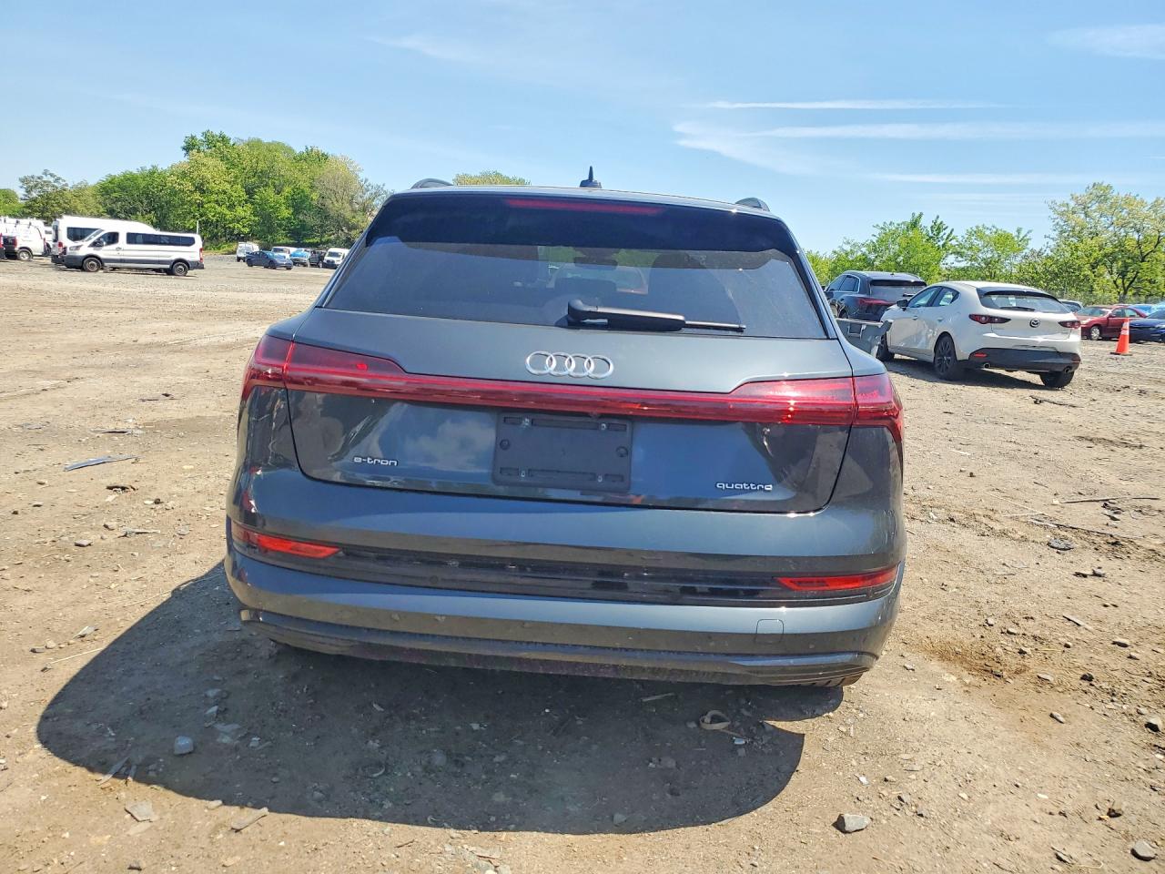 Audi e-tron Premium
