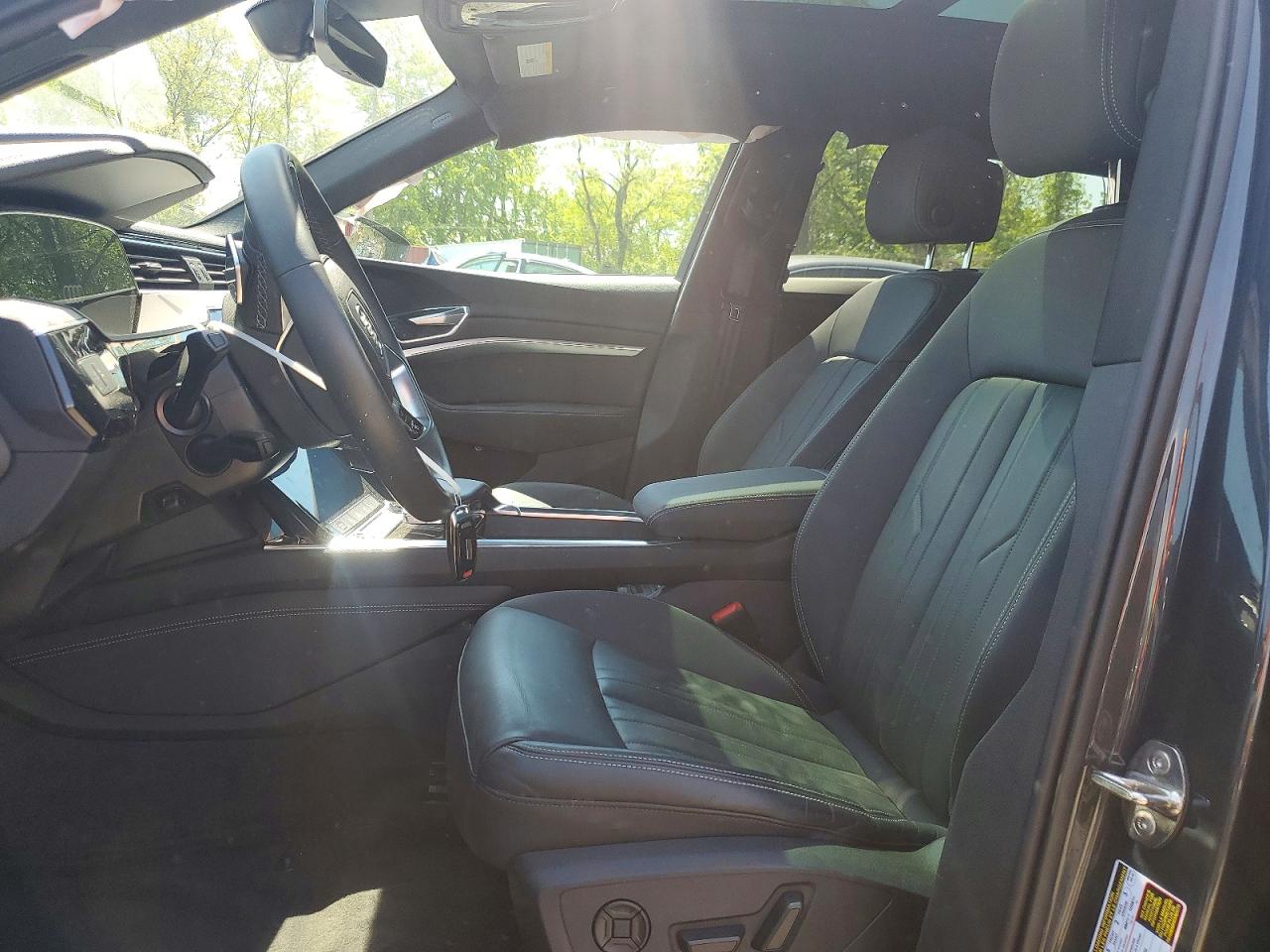 Audi e-tron Premium