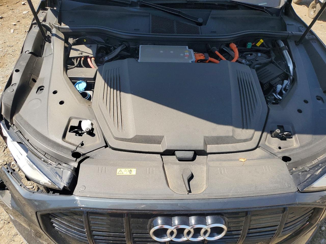 Audi e-tron Premium