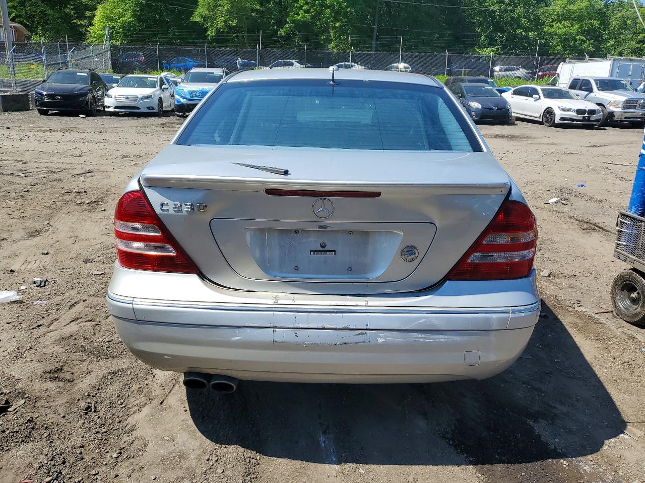 Mercedes-Benz C-Class 230