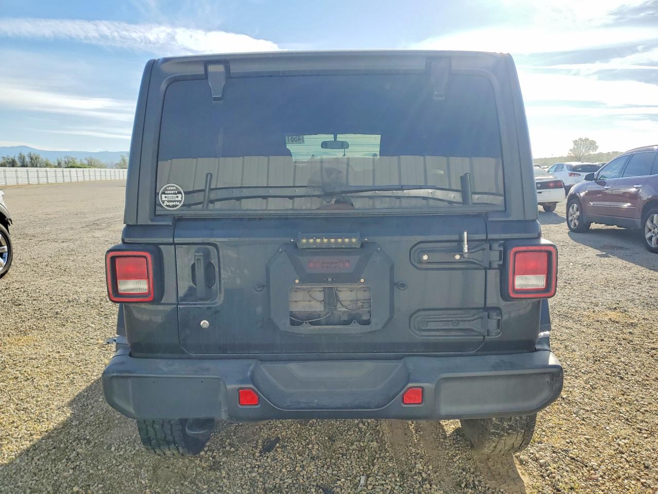Jeep Wrangler Sahara