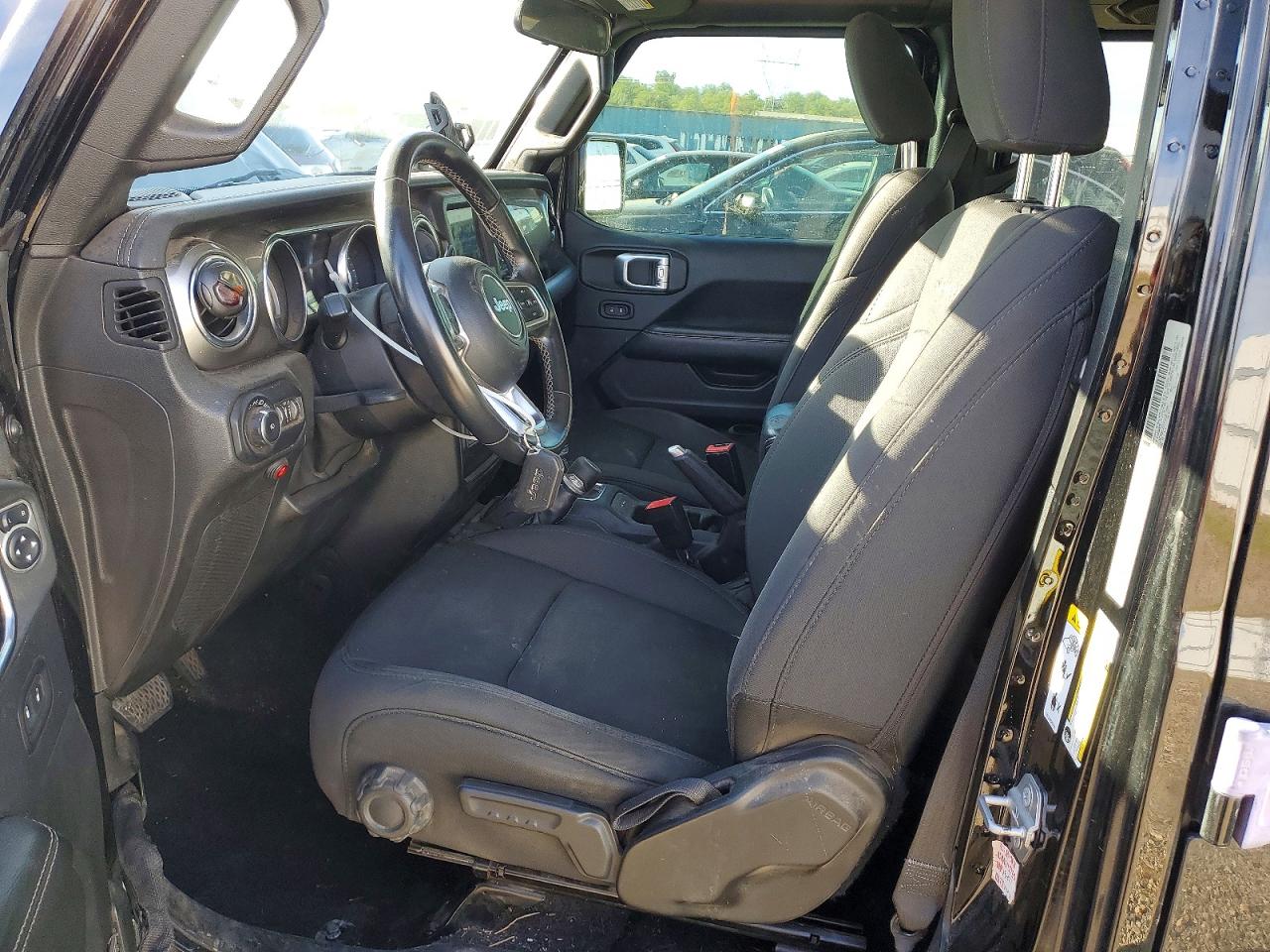 Jeep Wrangler Sahara