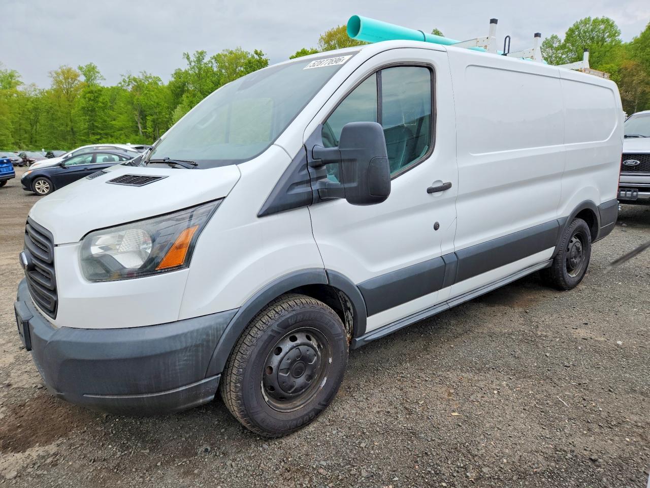 Salvage Ford Transit Image
