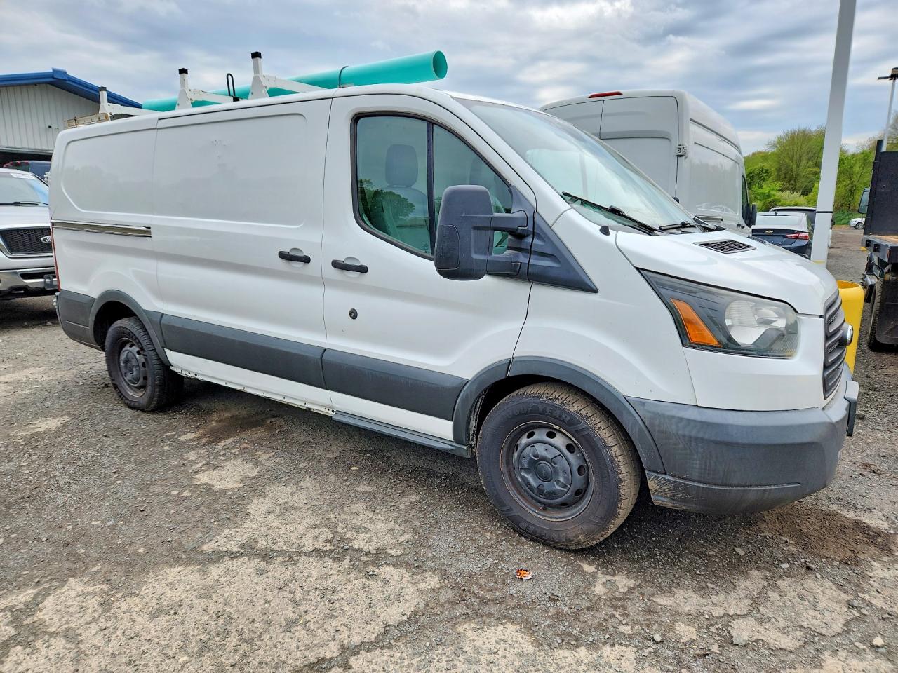 Ford Transit T-150