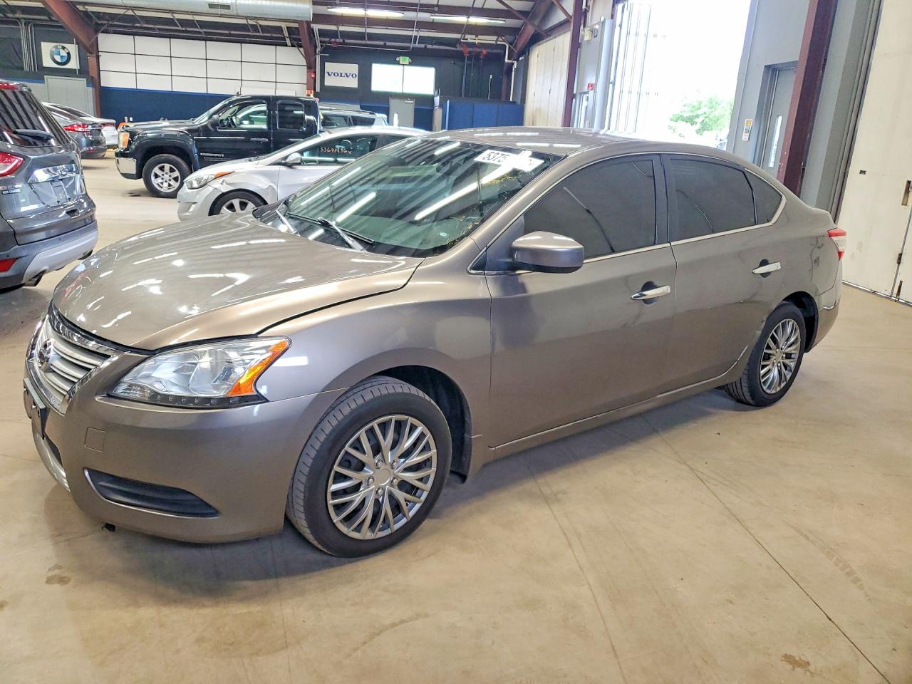 Salvage Nissan Sentra Image