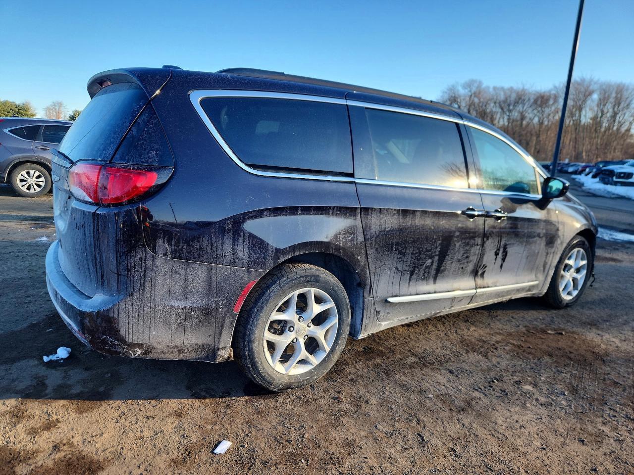 Chrysler Pacifica Touring L