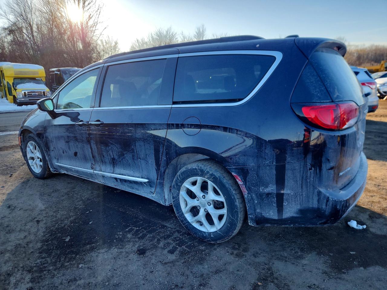 Chrysler Pacifica Touring L