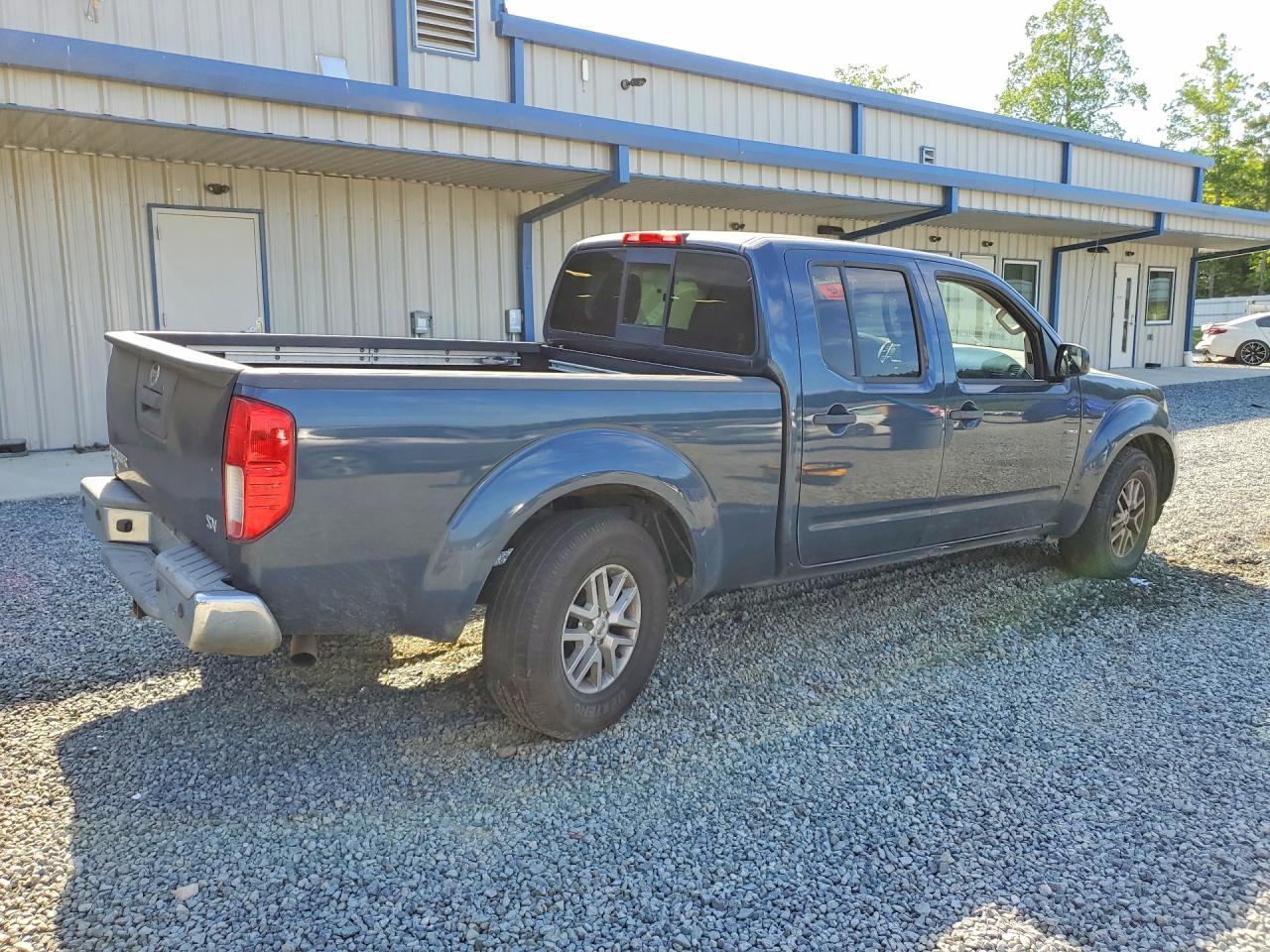 Nissan Frontier Sv