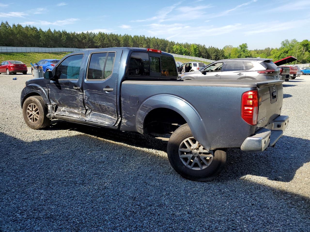 Nissan Frontier Sv