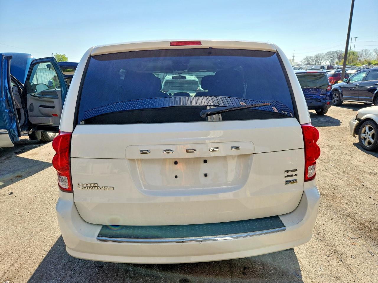 Dodge Caravan Sxt