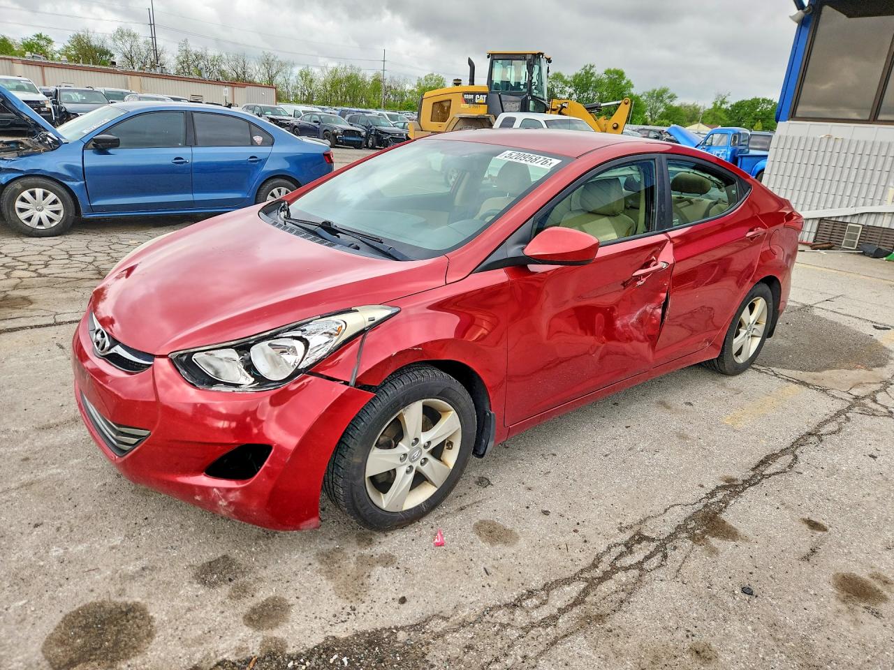 Salvage Hyundai ELANTRA Image
