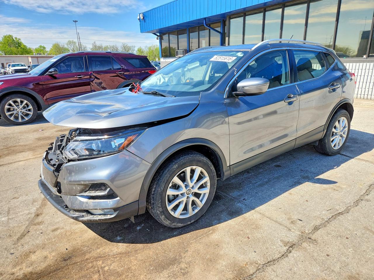 Salvage Nissan Rogue Image