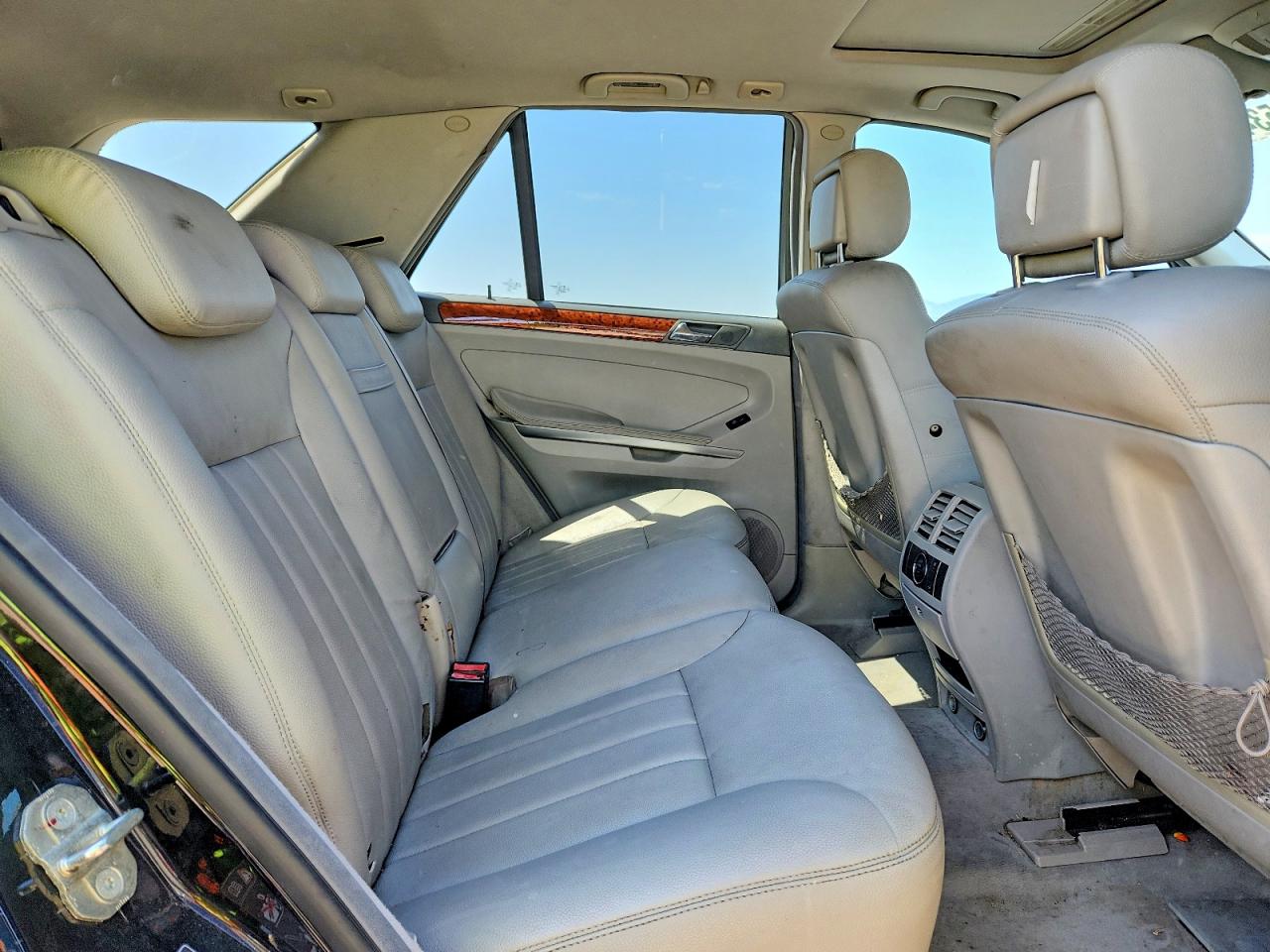 Mercedes-Benz M-Class 350
