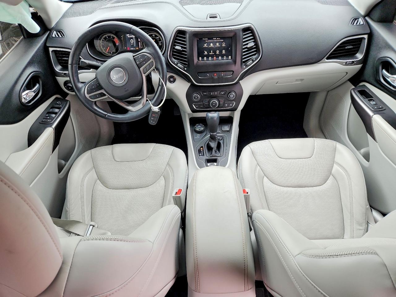 Jeep Grand Cherokee Latitude Lux