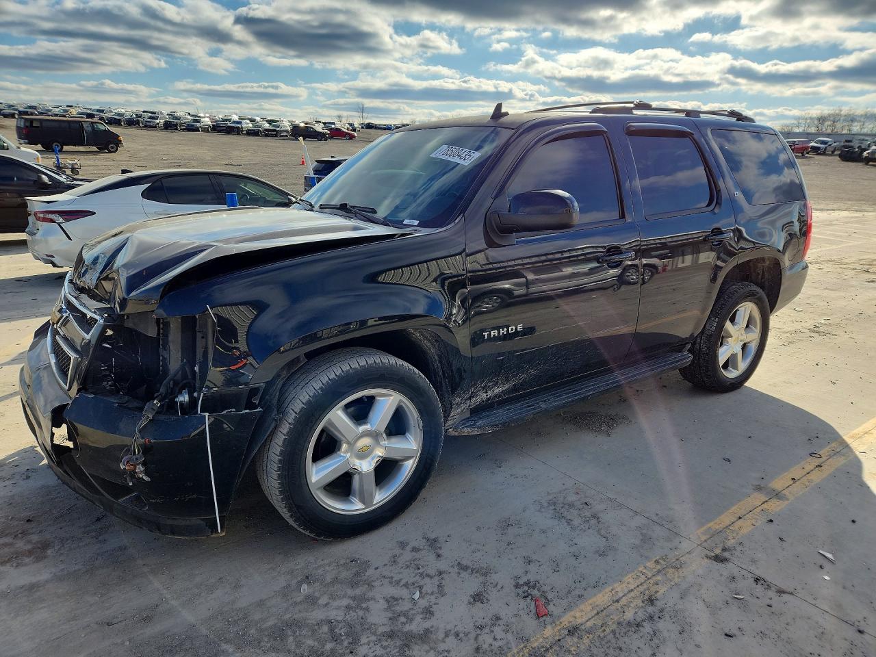 Salvage Chevrolet Tahoe Image